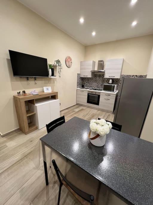 La Dimora Etnea Apartment Catania Luaran gambar