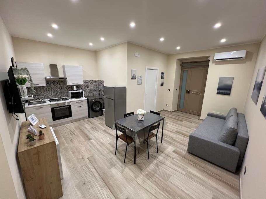 La Dimora Etnea Apartment Catania Luaran gambar